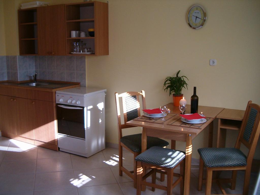 Madách Apartman Hévíz Quarto foto